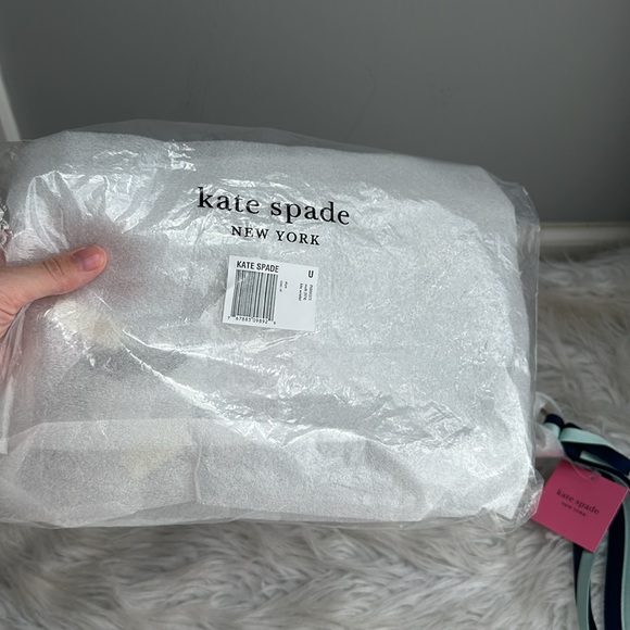 Nwt Kate spade skye kite wristlet
